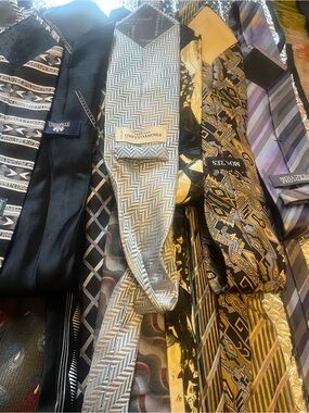 $10 TIES: MOORES, KENNETH COLE, MADISON AVE, STYLISH SETS